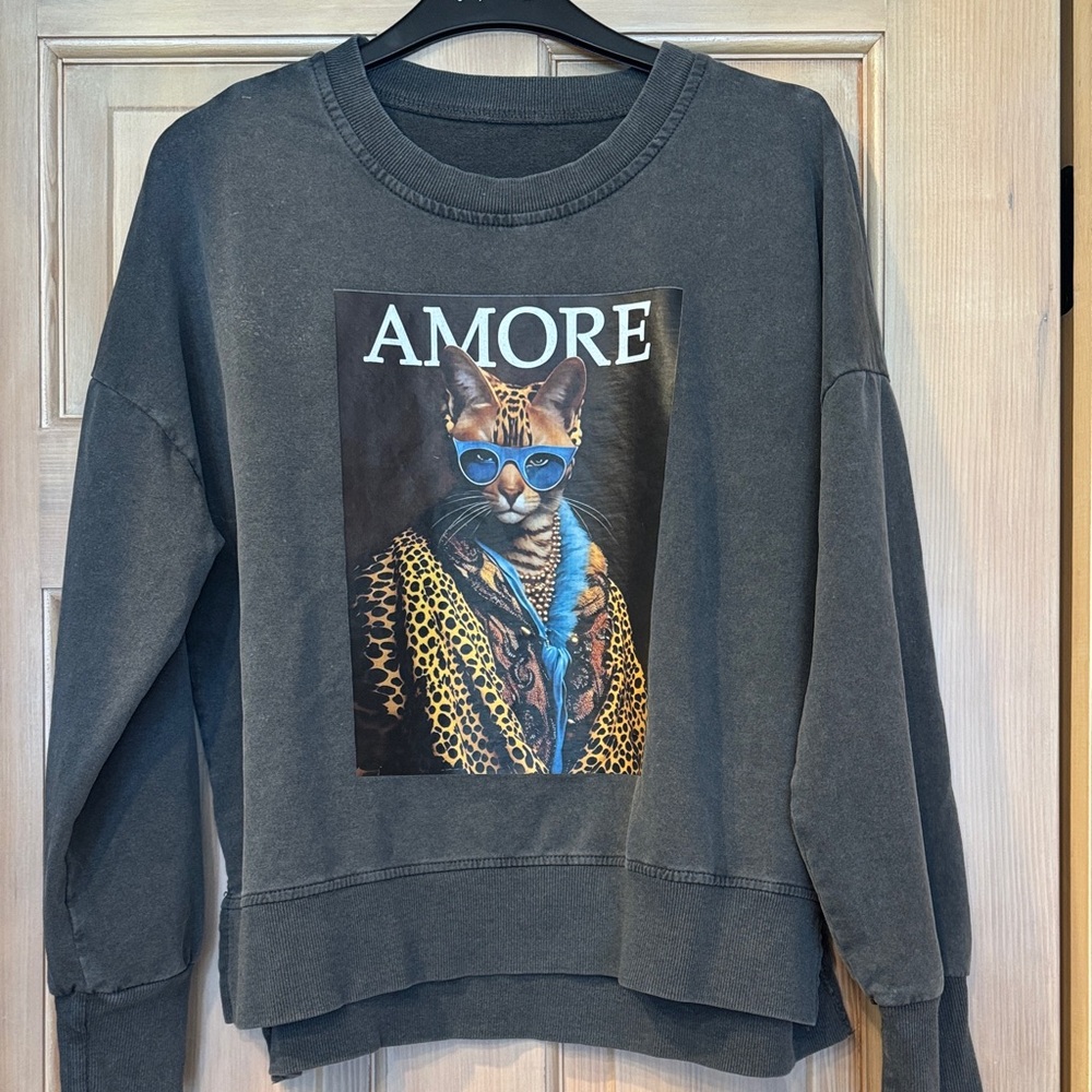 Fashion Feline Italian Amore Cat Sweatshirt